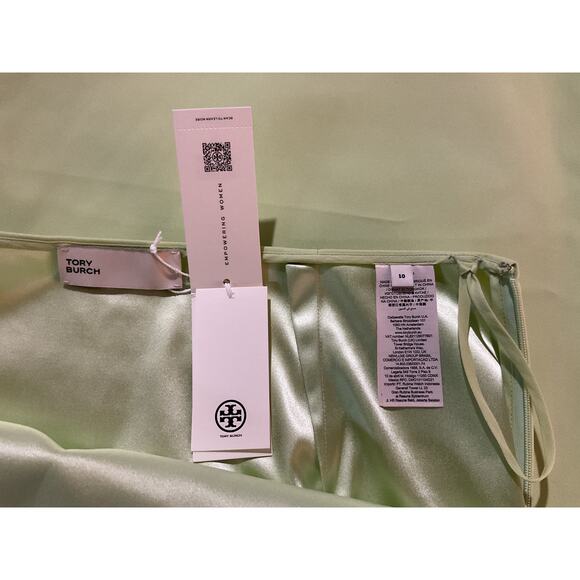 Tory Burch 'Satin' Green Wrap Skirt Size 10 - NWT - Picture 4 of 4
